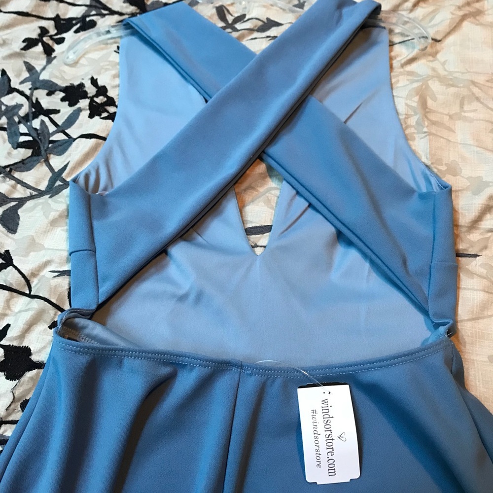 NWT Windsor open back blue dress size small